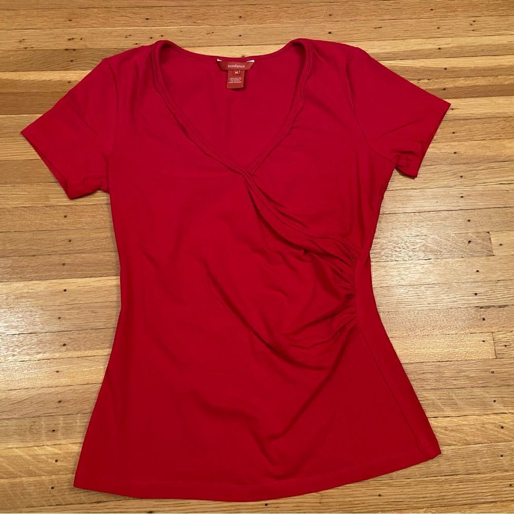 Sundance red shirt sleeve side twist top